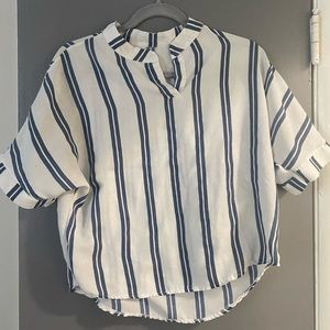 Really comfy/flowy shirt.